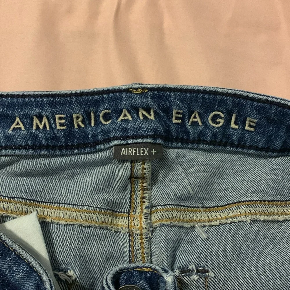 American Eagle Slim Straight Jeans. 29x32 - Picture 2 of 5